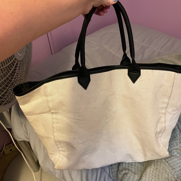 Victoria secret tote - Picture 2 of 8